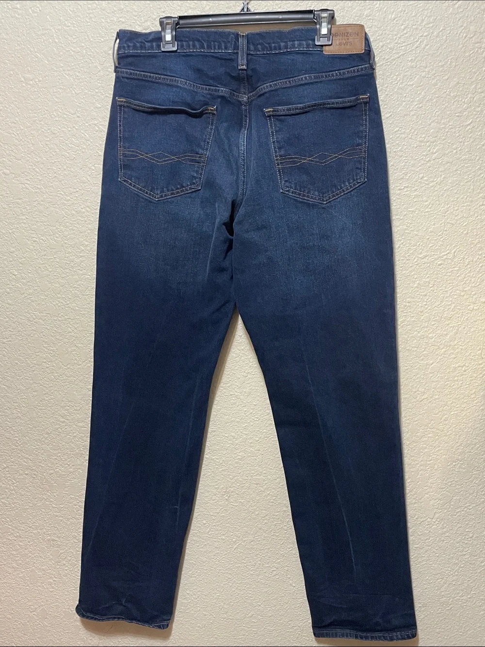 Denizen From Levi's 231 Athletic Men's Jeans. Good Condition. Size 36 by 34.